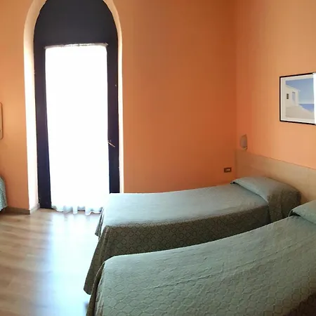 Hotell Europa 3*