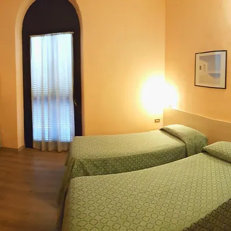 Hotell Europa 3*