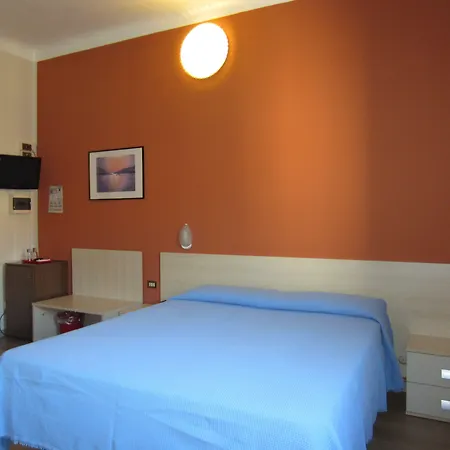 Hotell Europa 3*
